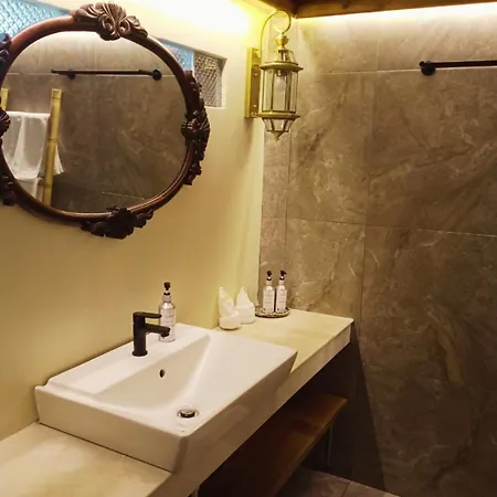Devi Kampot Resort At Phum Kampot Room photo